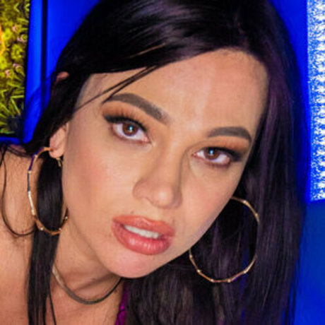 monaazarfree pornstar top photo