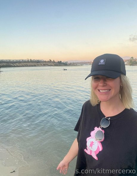 kitmercerxo star naked images