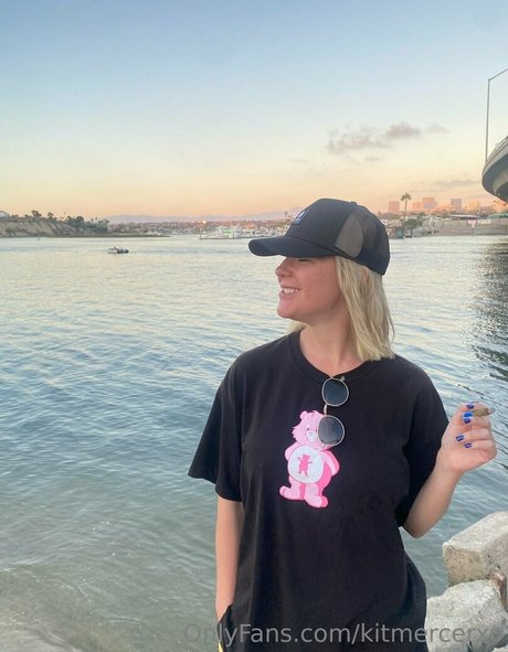 kitmercerxo naked model photo