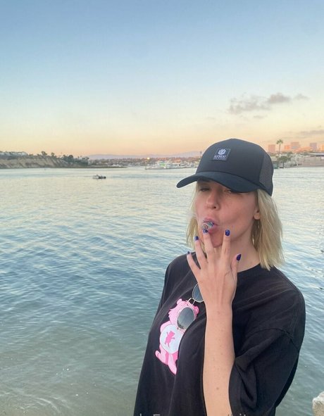 kitmercerxo pornstar high quality images