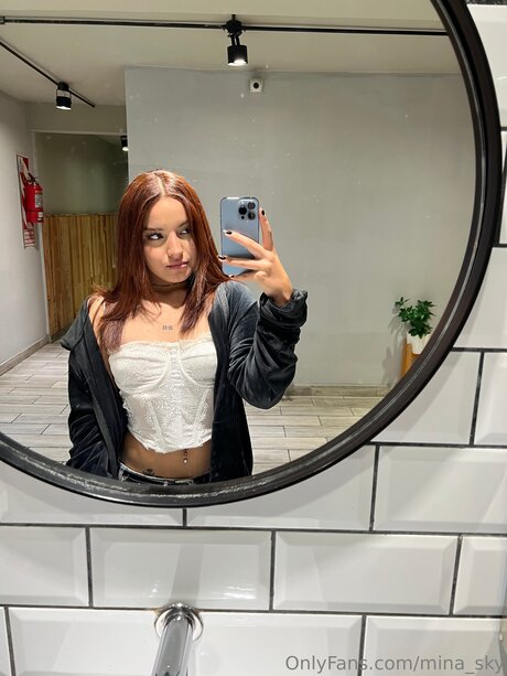 Mina Sky pornstar high quality pics