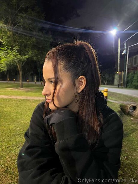 Mina Sky model porn photos