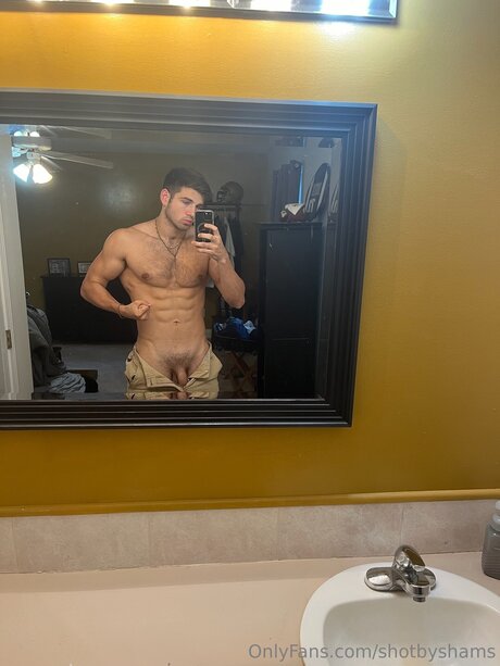 Shotbyshams adult model pic