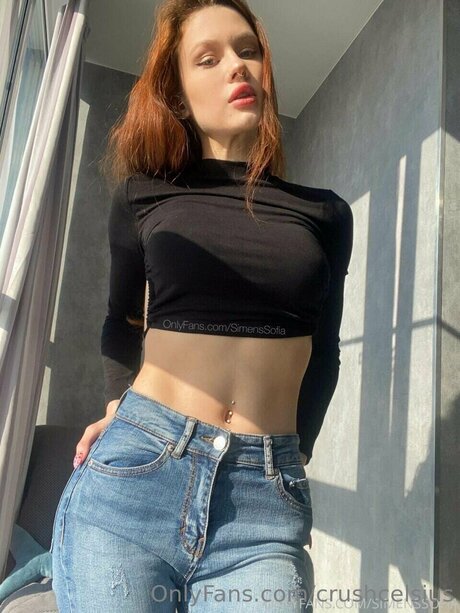 Crushcelsius model high quality photo