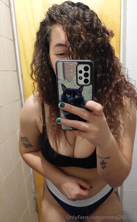 Emma2023hi erotic model picture