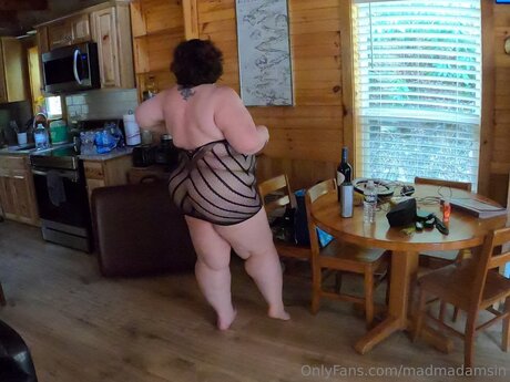 Madmadamsin exclusive pornstar pic