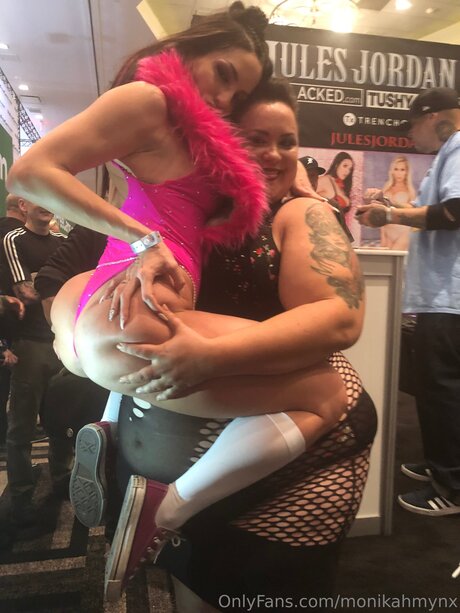 Monikamynx69 model best photos