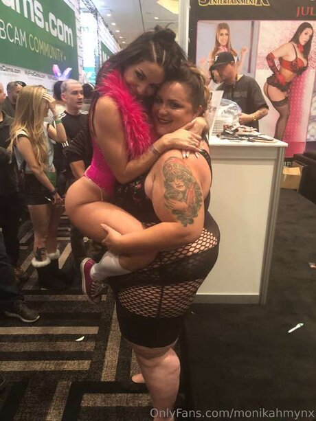 Monikamynx69 best pornstar photo