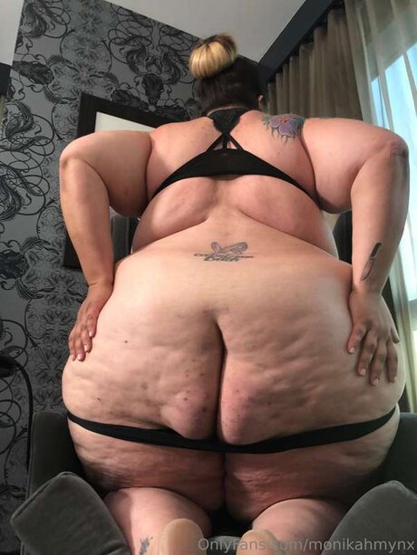 Monikamynx69 xxx pornstar galleries