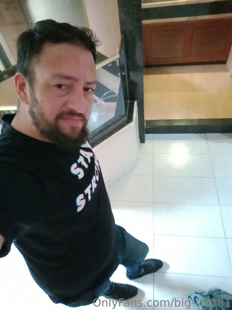 Big Foot81 xxx actress galleries