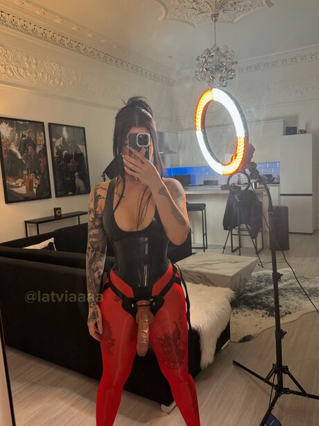 Latviaaaa nude model galleries