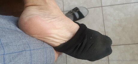 Enjoy Body And Foot hot model pictures