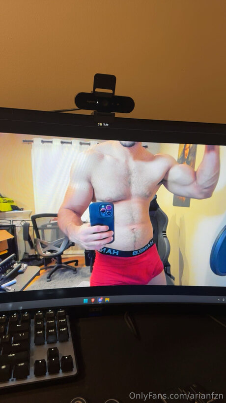 Arianfzn pretty actress photo