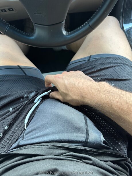 Arianfzn model nice image