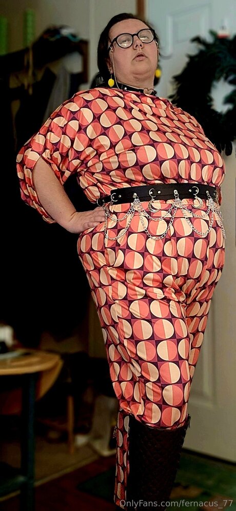 Fernacus 77 model porn photo