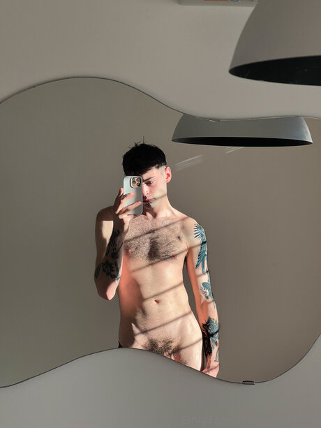 Loganhell naked model gallery