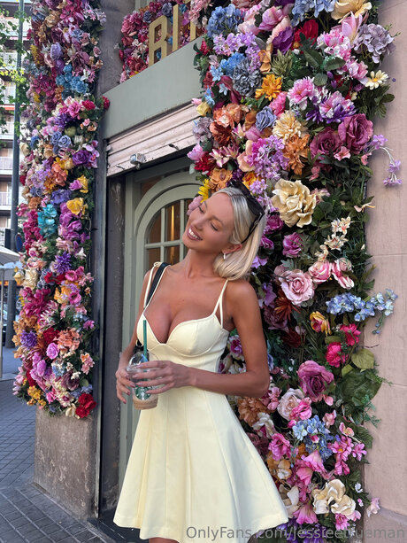 Jessieetrueman art actress photos