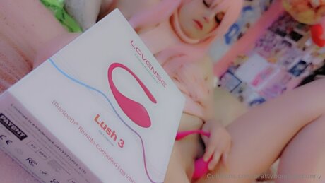 Brattybondagebunny star nude image