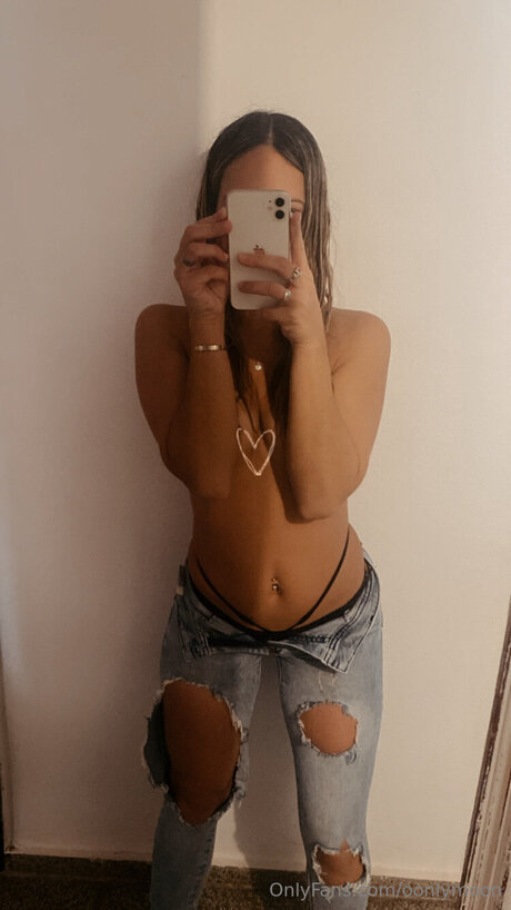 Oonlymoon model exclusive pictures