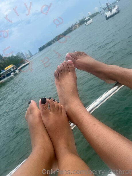 Berry Datbrat pornstar hot image