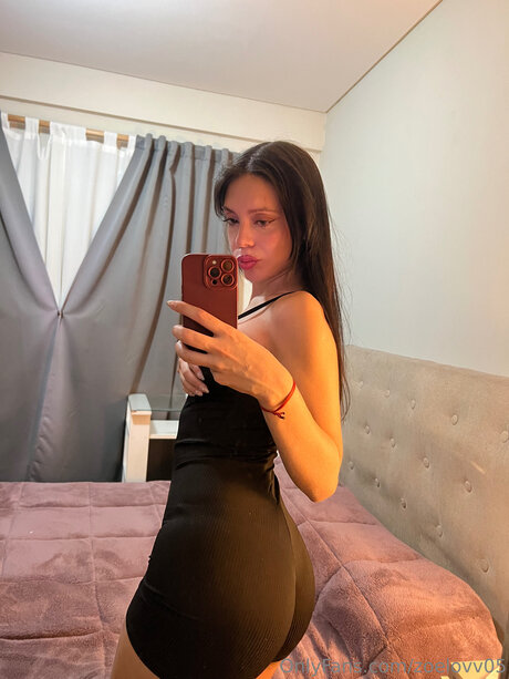 Zoelovv05 pornstar hot image