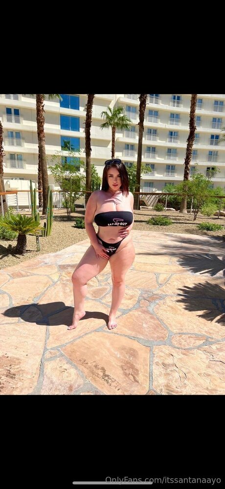 Itssantanaayo star top pictures