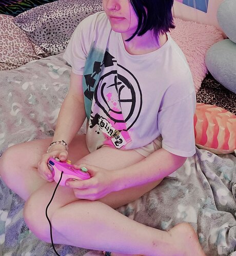 Naughtyleopard nude actress galleries