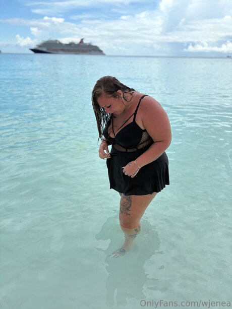 Wjenea nude star img