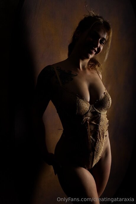 Creatingataraxia naked actress pics