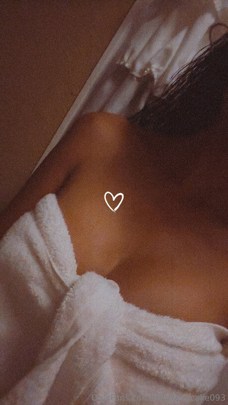 Asiancupcake093 model free image