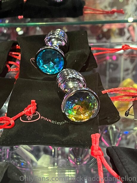 Thickdaddydandelion exclusive star photos