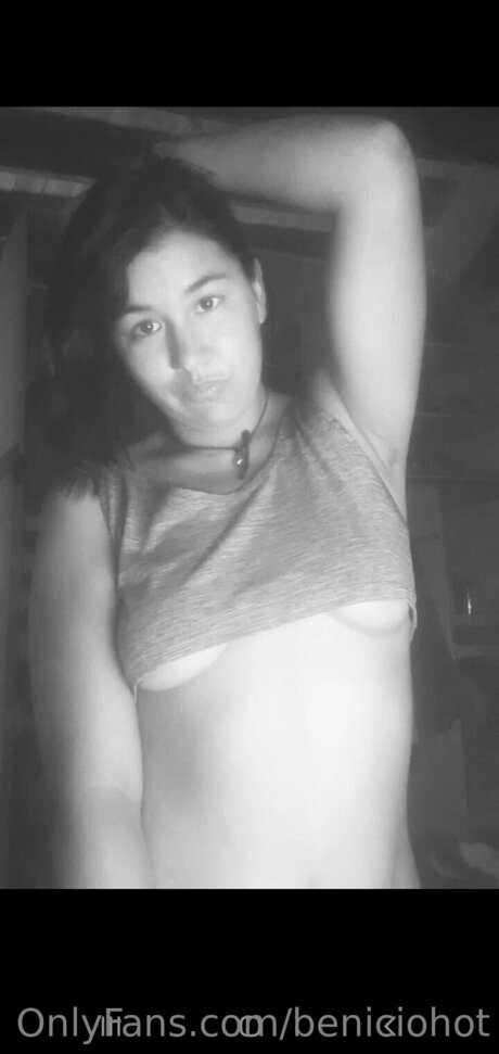 Beniciohot hd actress image