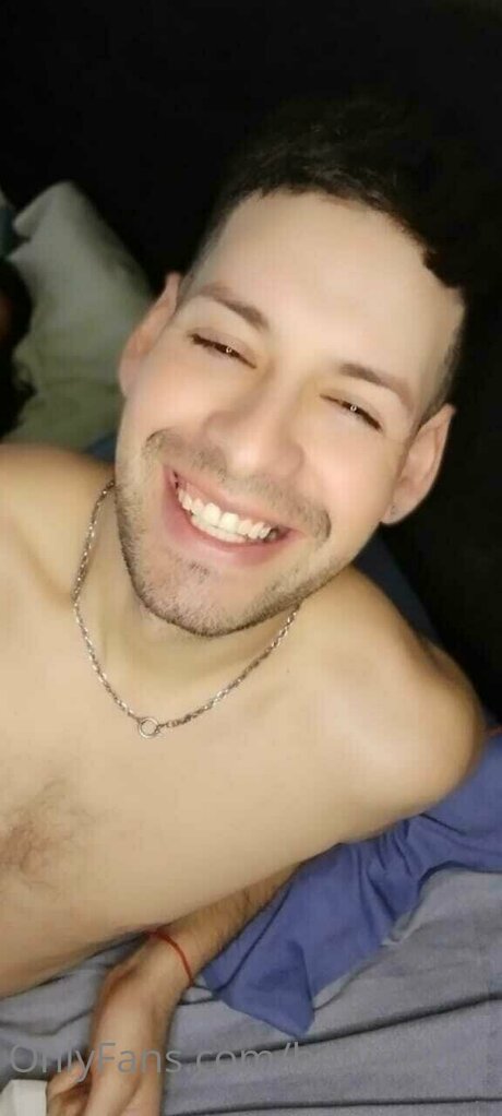 Beniciohot star nude pics