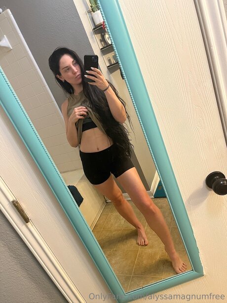 Alyssamagnumfree nice pornstar pictures