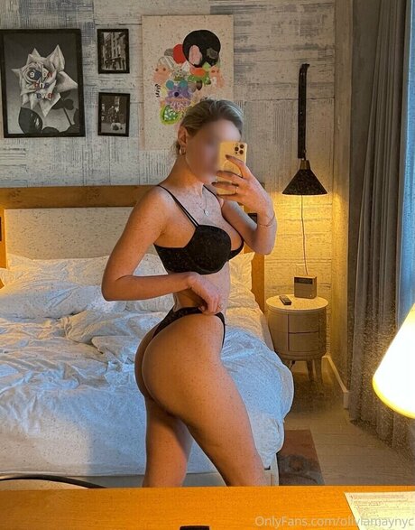 Olivia May NYC nudes star image
