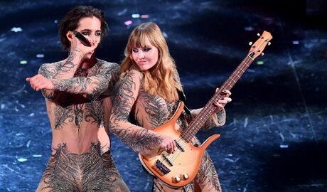 Vic De Angelis pretty model pictures