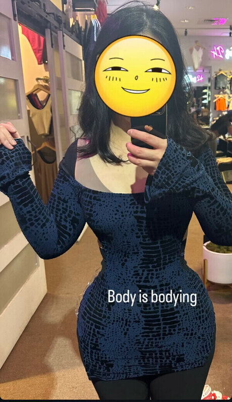 Aroomi Kim high quality model galleries