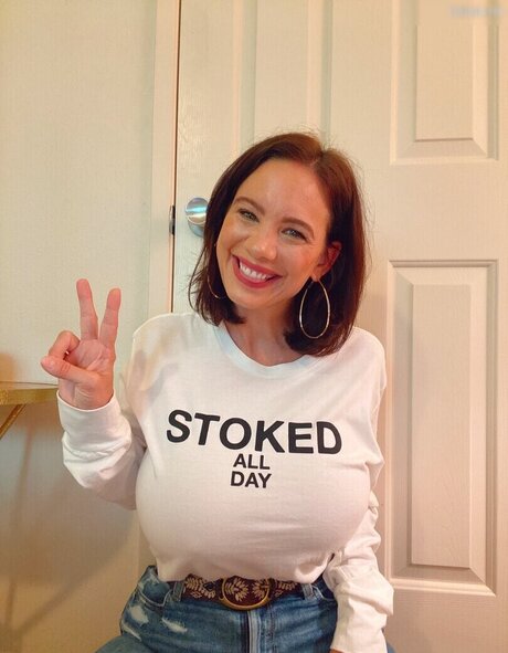 Brittany Elizabeth Welsh hot pornstar archive