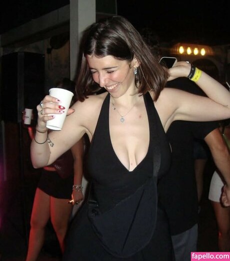 MiaNoble1 high quality star pictures