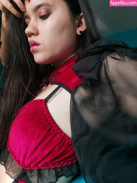 Nadanessah erotic model photo