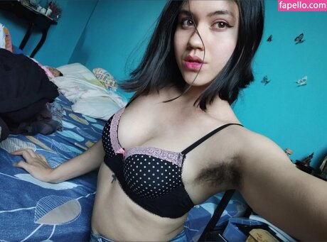 Nadanessah model pornographic pics