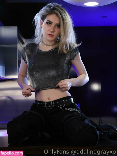 Adalind Gray nudes model img