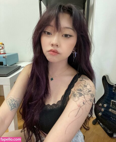 ursungirl model adult pictures