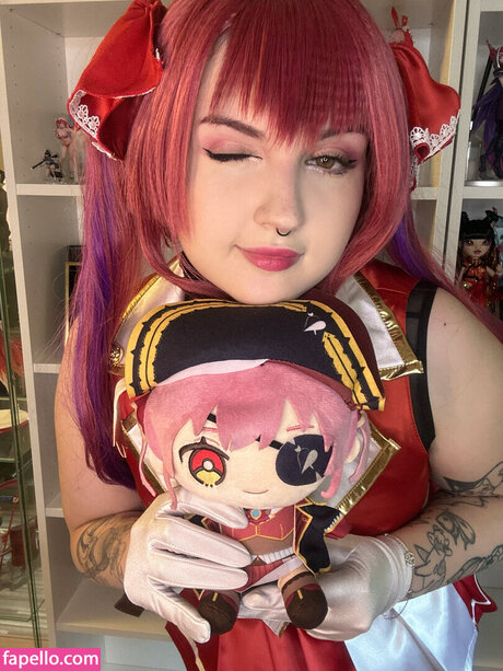 Fuyumuju hot model image