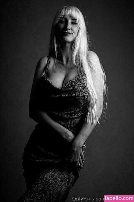 Aphrodicte high quality pornstar img