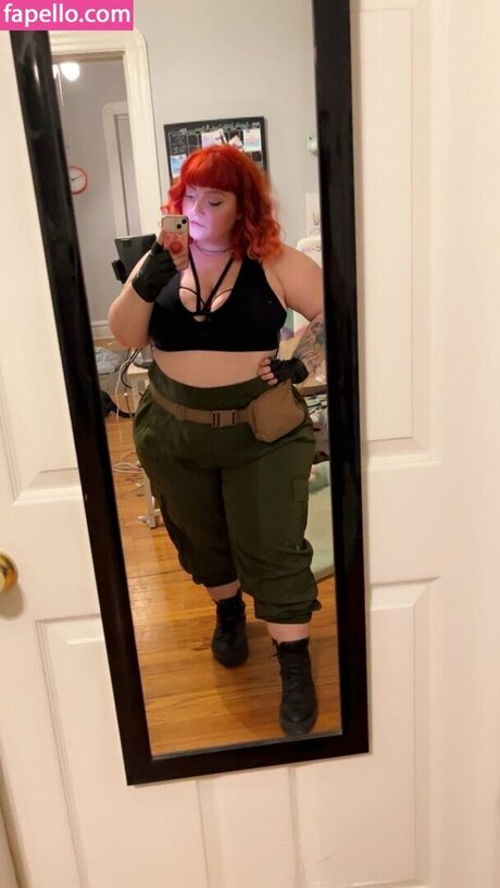 Comicbookdays beautiful model img