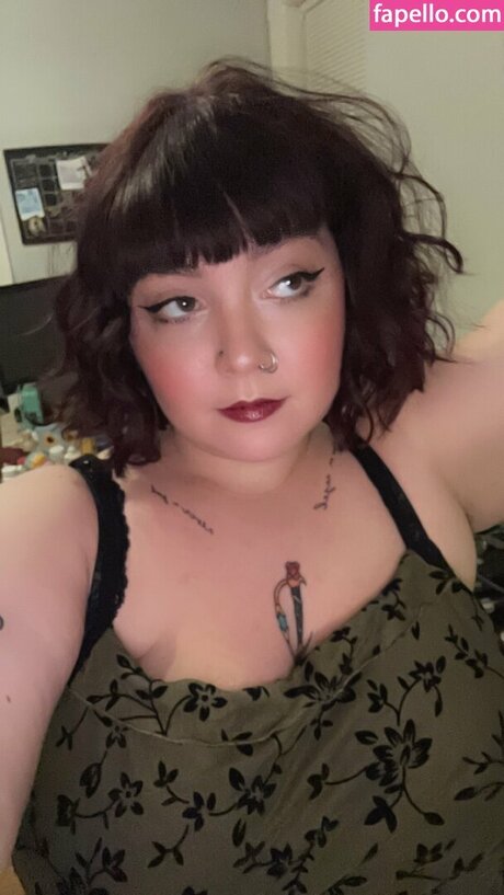 Comicbookdays star naked pics