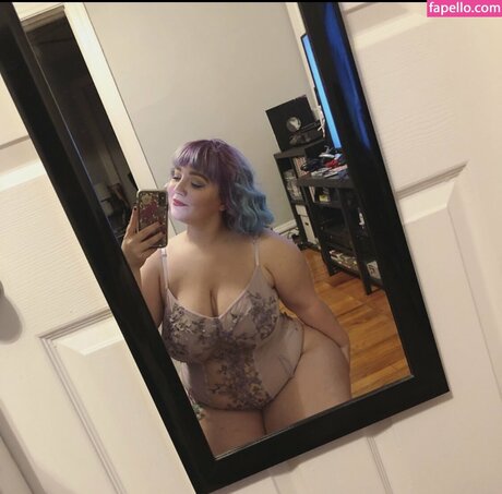 Comicbookdays xxx model picture