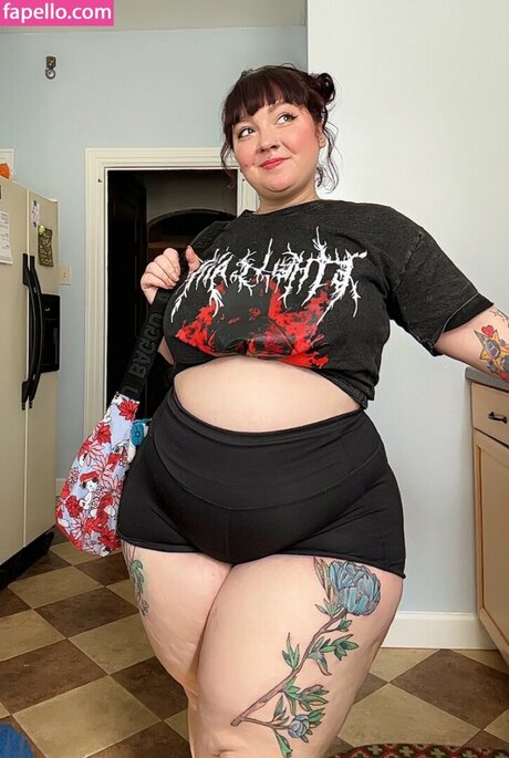 Comicbookdays model sexy pics