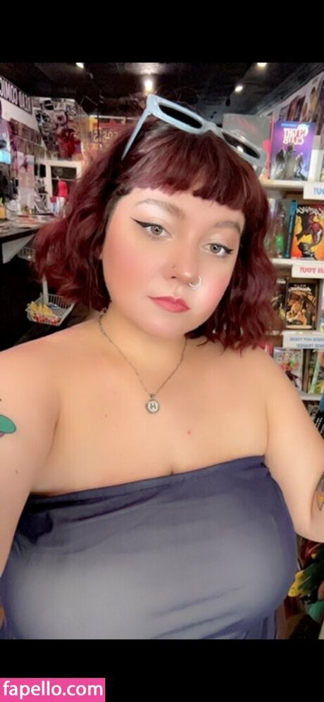 Comicbookdays naked star img